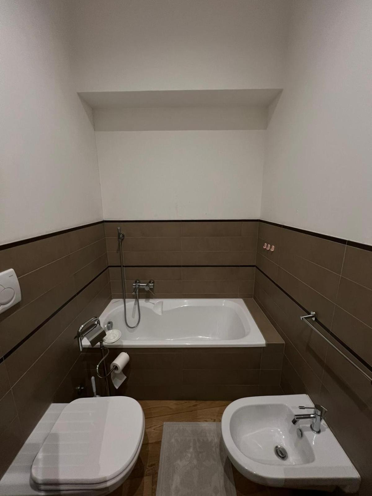 Miramare Appartement Nettuno Buitenkant foto